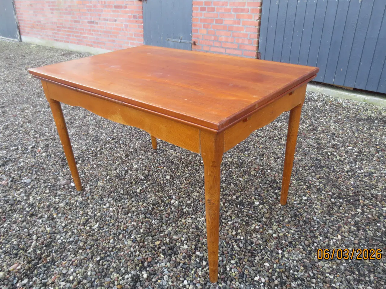 Billede 4 - 1 stk Teak Spisebord med Hollandsk udtræk