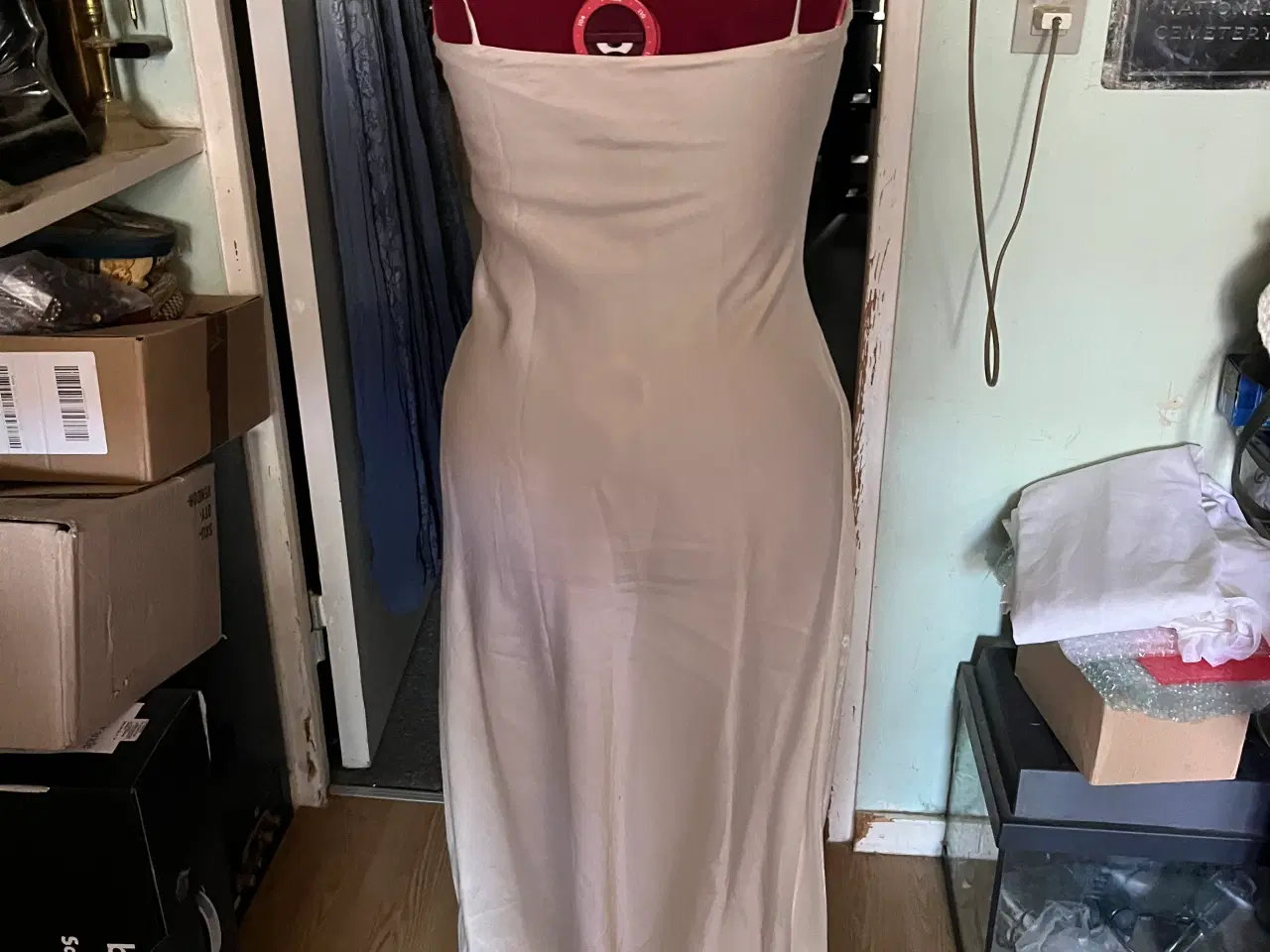 Billede 2 - Kjole ( evt til konfirmation )