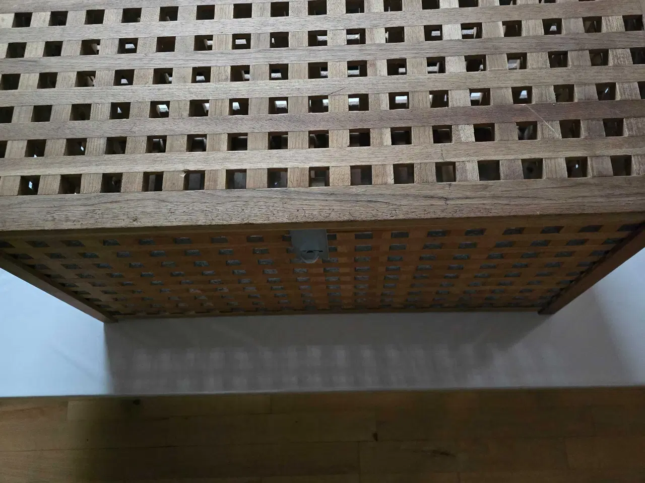 Billede 2 - Vasketøjkurv i valnøddetræ 