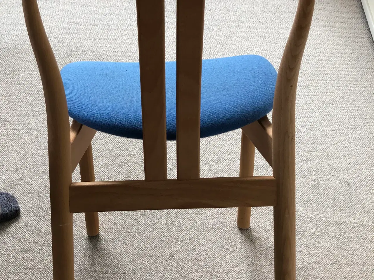 Billede 7 - Spisebord + 4 stole