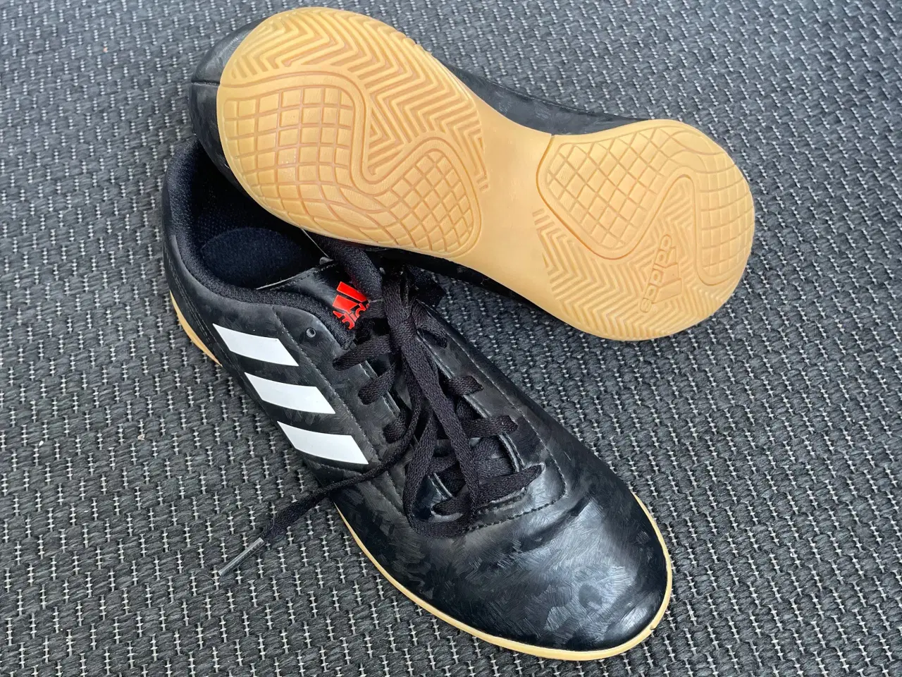 Billede 2 - Adidas indendørs sko