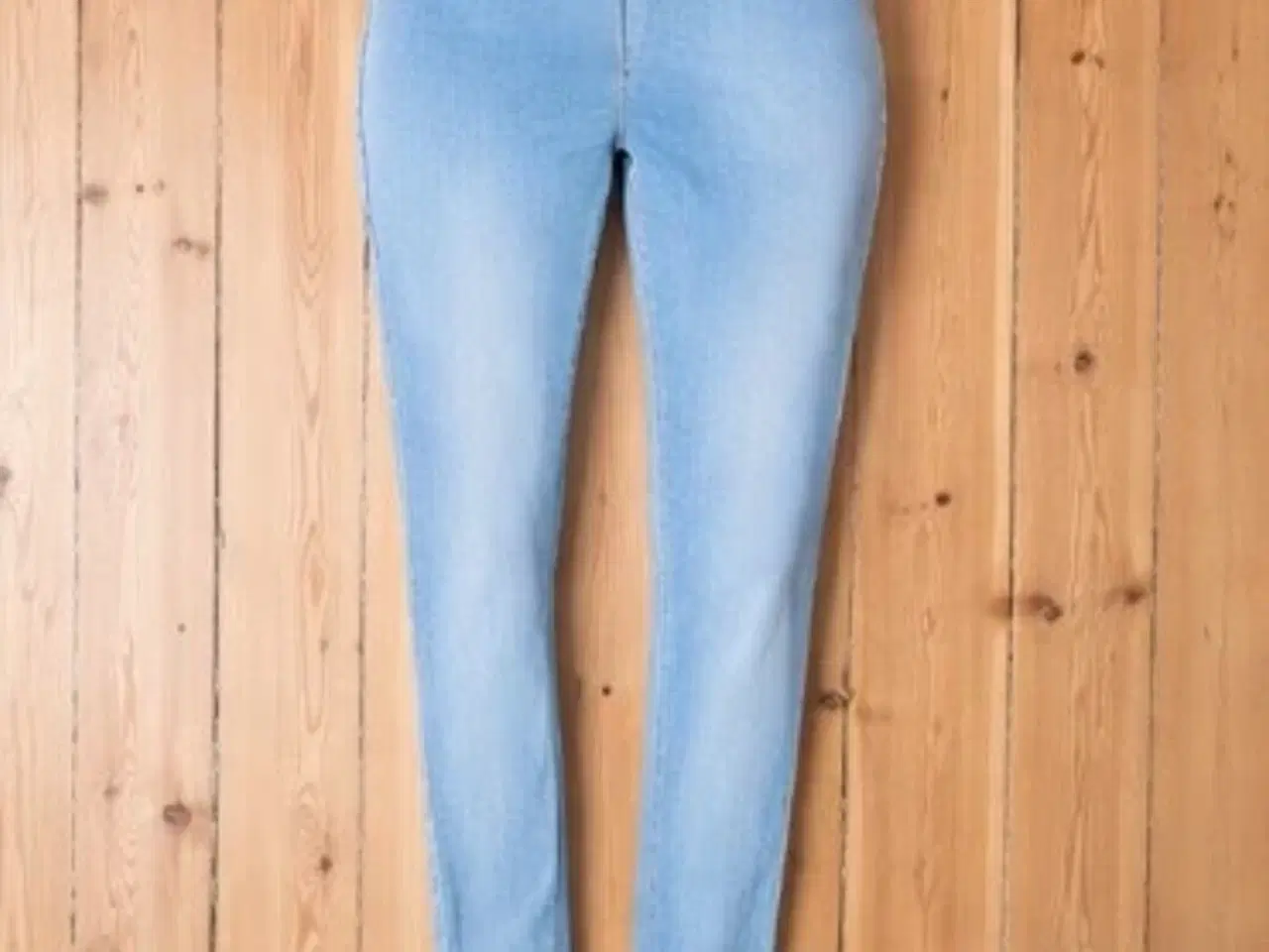 Billede 4 - Helt nye jeggins med sattleback