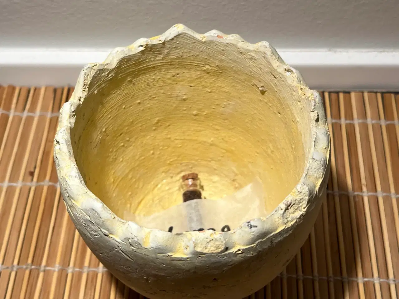 Billede 7 - Keramisk krukke i æggeskalsform