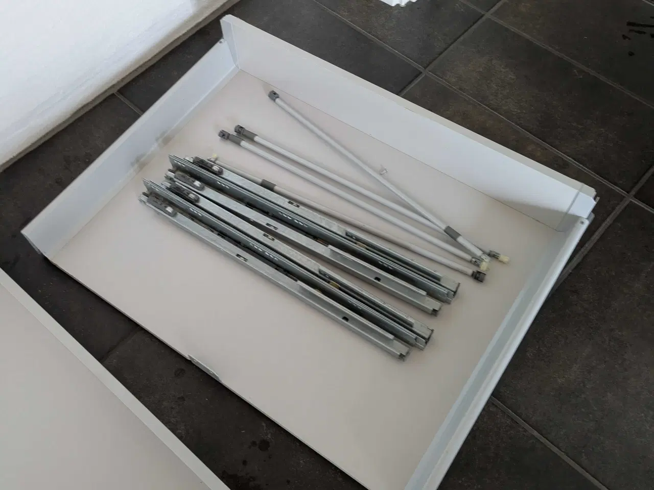 Billede 2 - HTH køkkenskuffer.80 brede