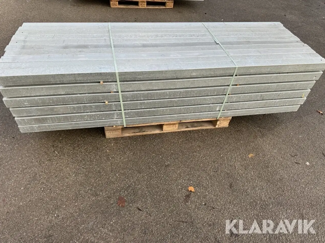 Billede 2 - Galvaniserede stolper 60 styk. 2,5m. lange