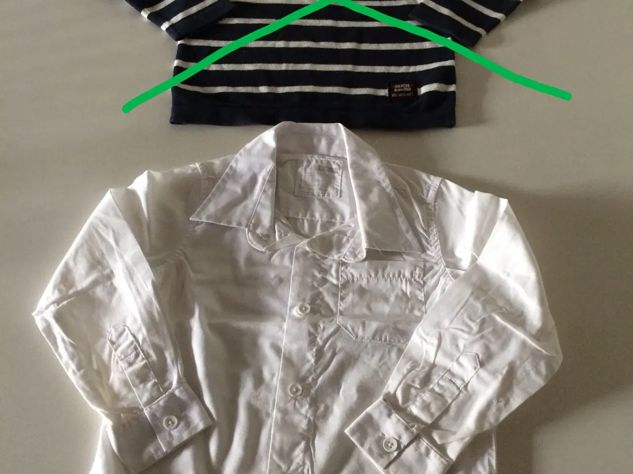Billede 3 - Tøjpakke 16 stk. tøj. Str. 98-98/104