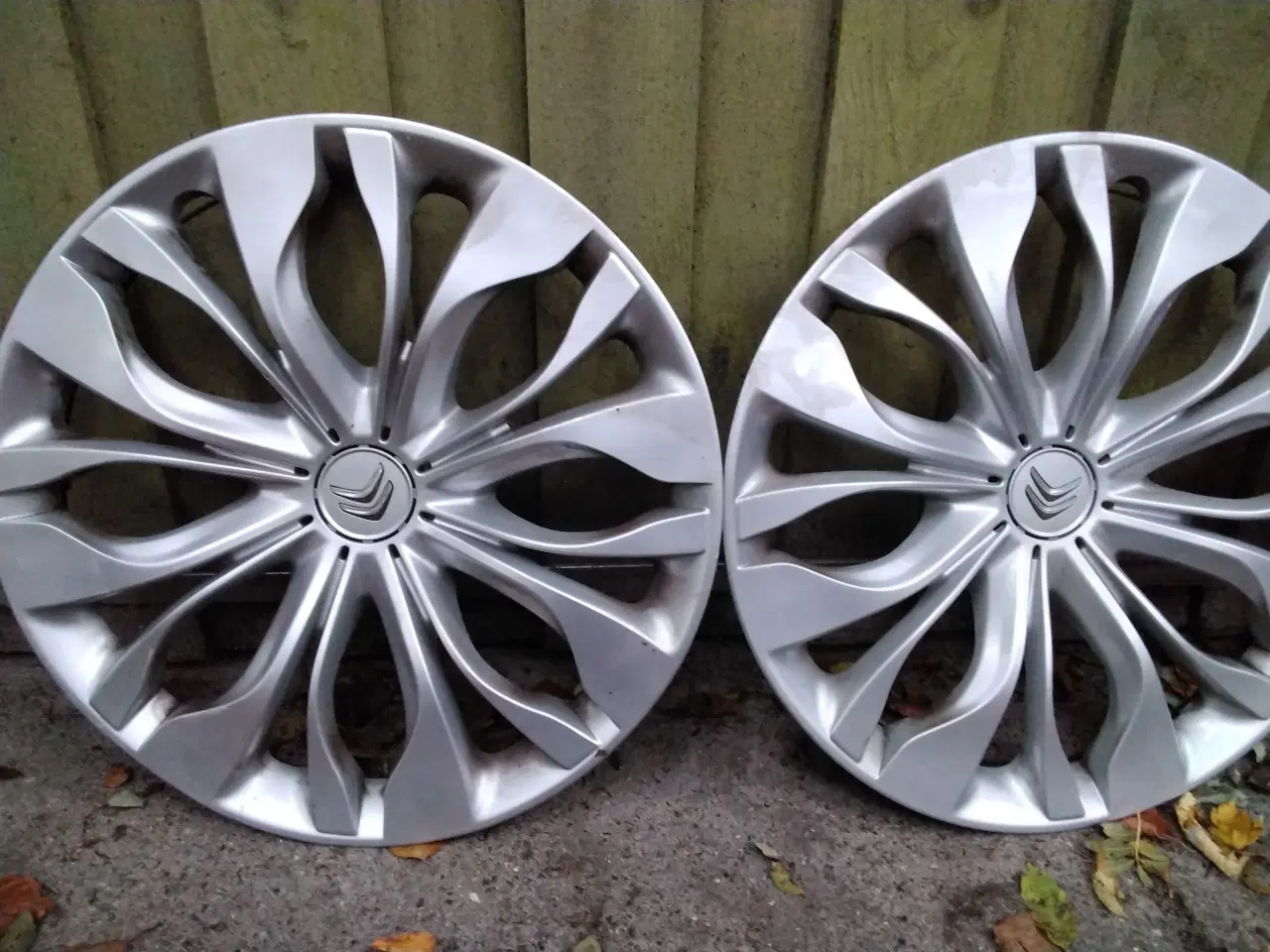 Billede 3 - Citroen org. navkapsler