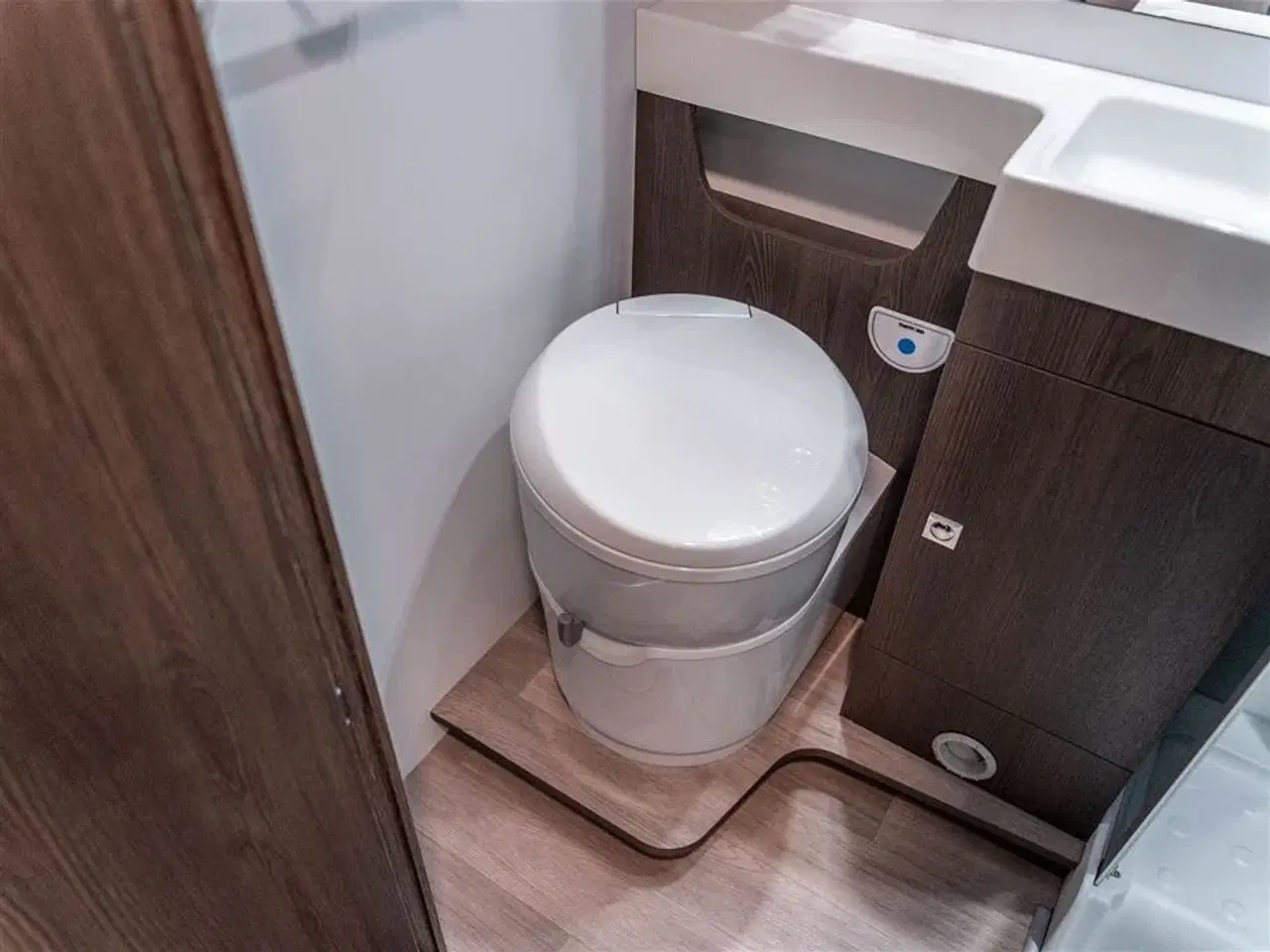 Billede 34 - 2022 - Benimar Sport 340