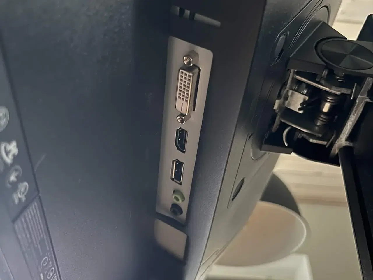 Billede 3 - Asus VG27AQ 27" TUF Gaming Skærm – 165Hz – QHD