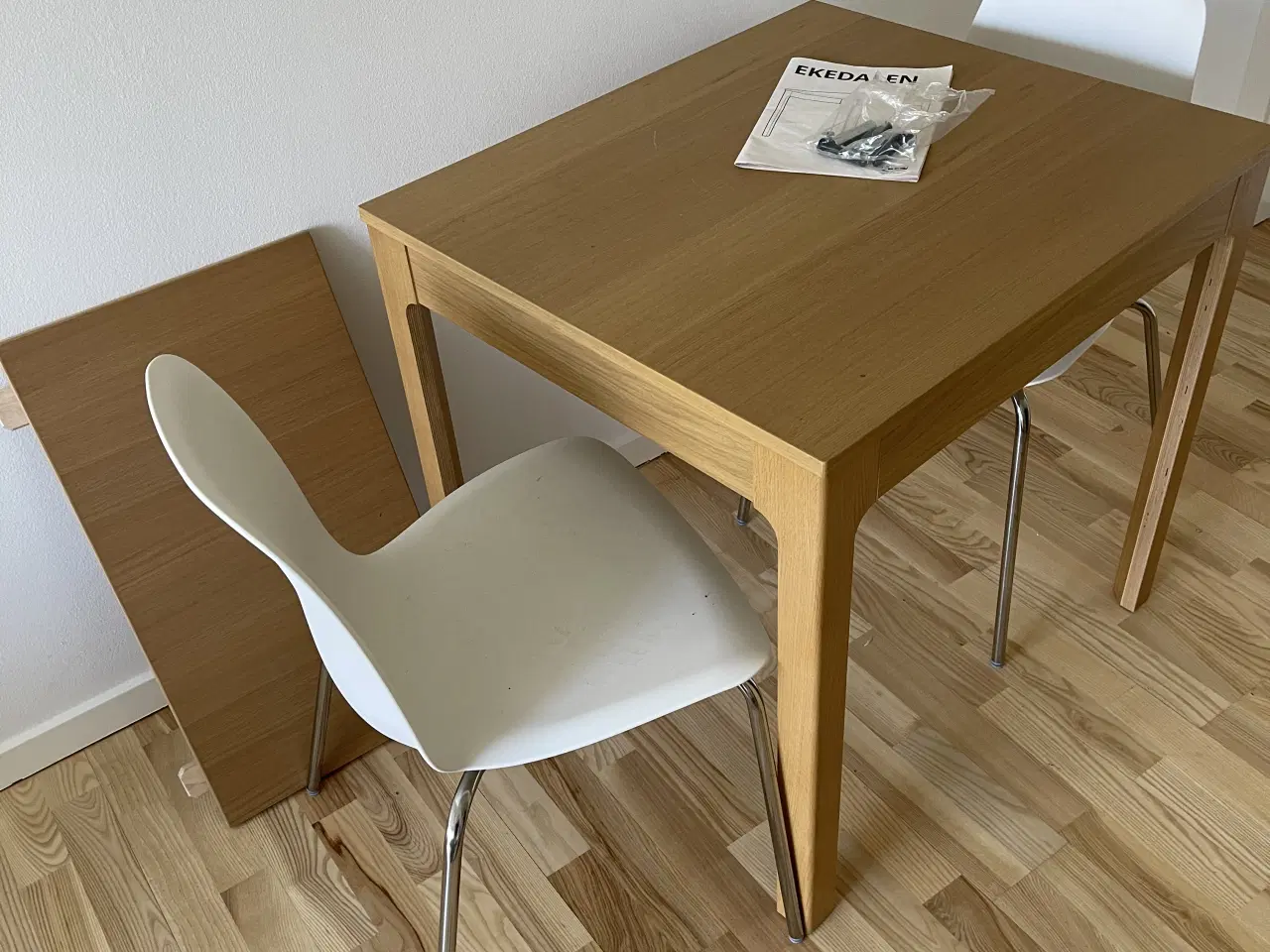 Billede 1 - Spisebord 