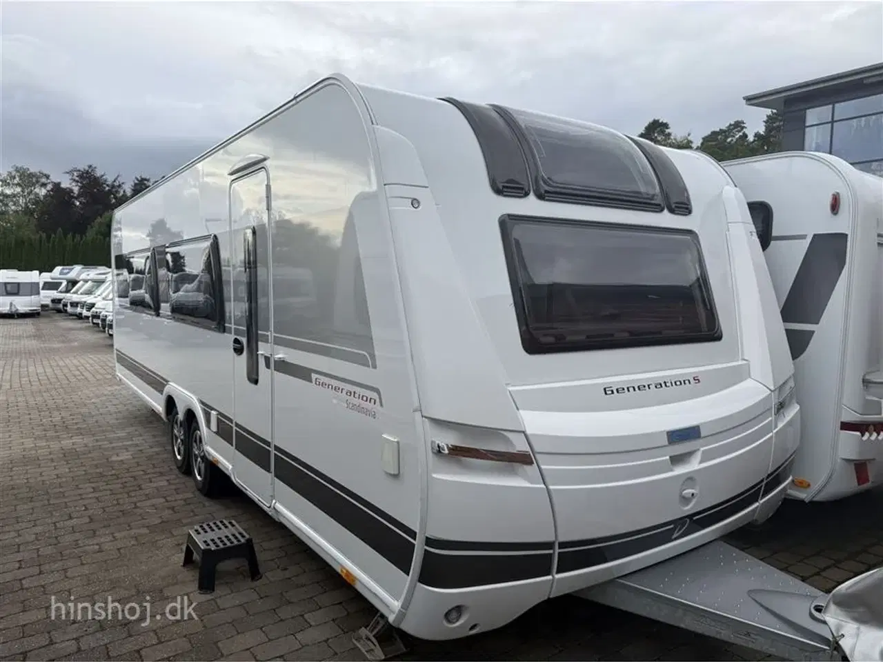 Billede 1 - 2019 - Dethleffs Generation Scandi 695 BQT   Lækker vintervogn med fritstående dobbeltseng og front køkken fra Hinshøj Caravan