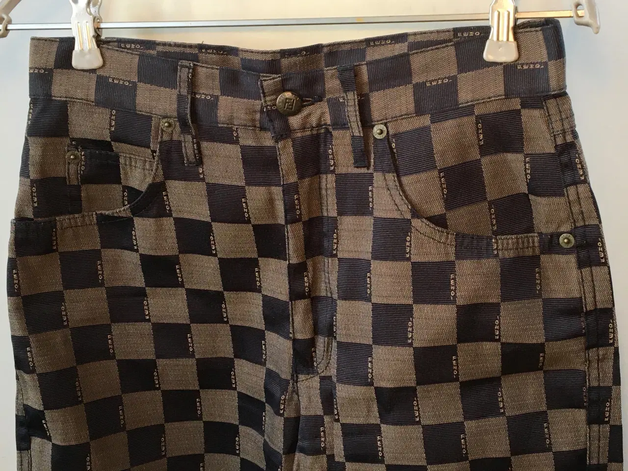 Billede 2 - Fendi, bukser, str 38
