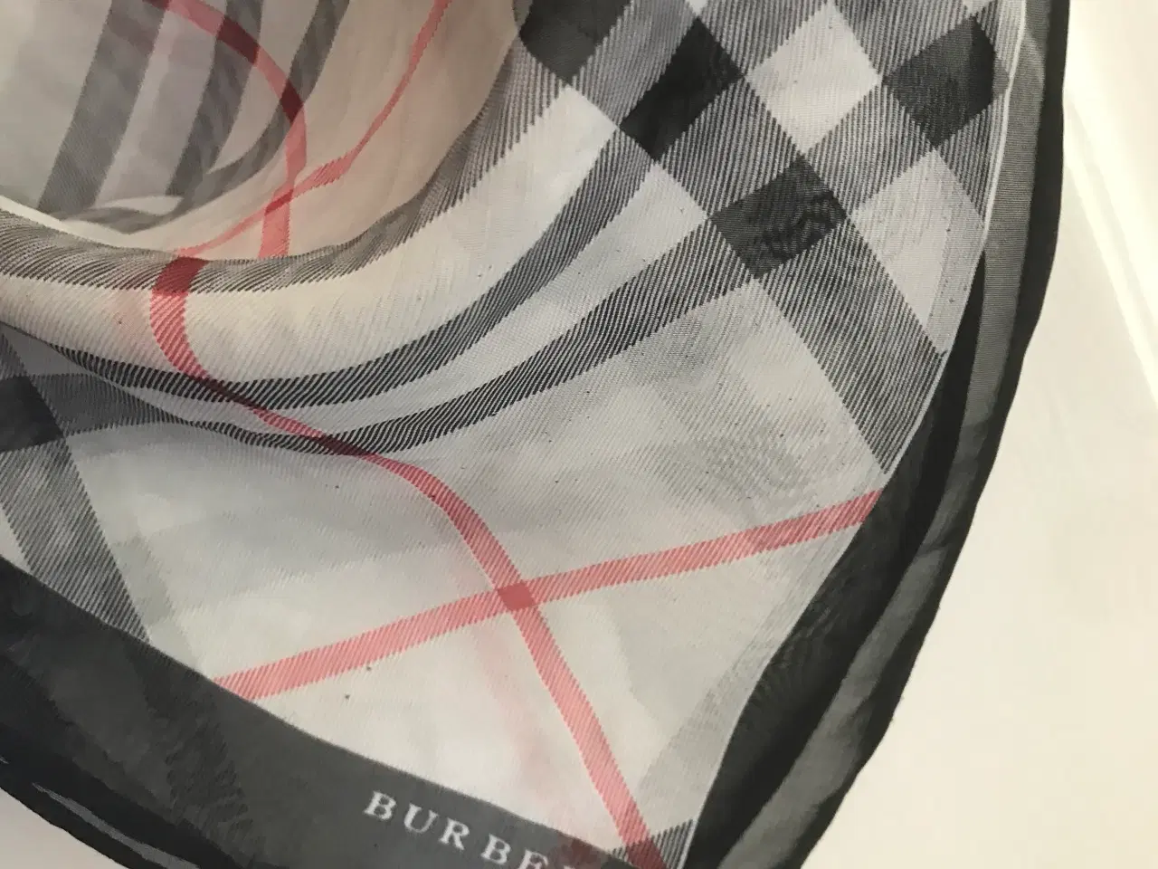 Billede 2 - Tørklæde Burberry