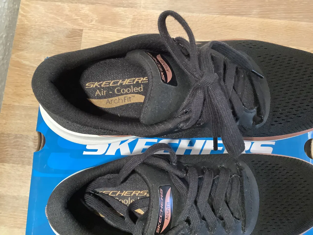 Billede 5 - Skechers Arch Fit 2.0 Glow W - Black Rose Gold 