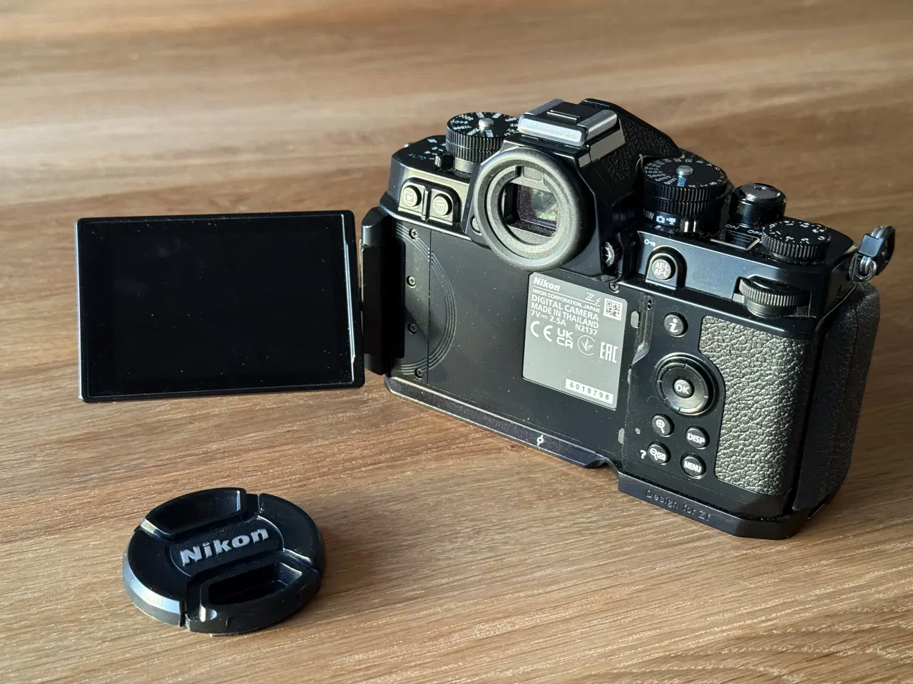 Billede 2 - Nikon Zf med grib og objektiv