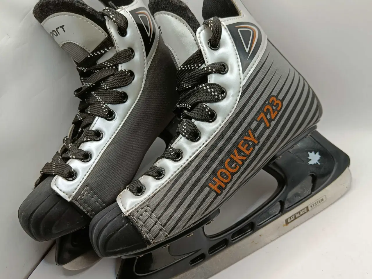 Billede 3 - Hockey 723 Ishockey skøjter 39str