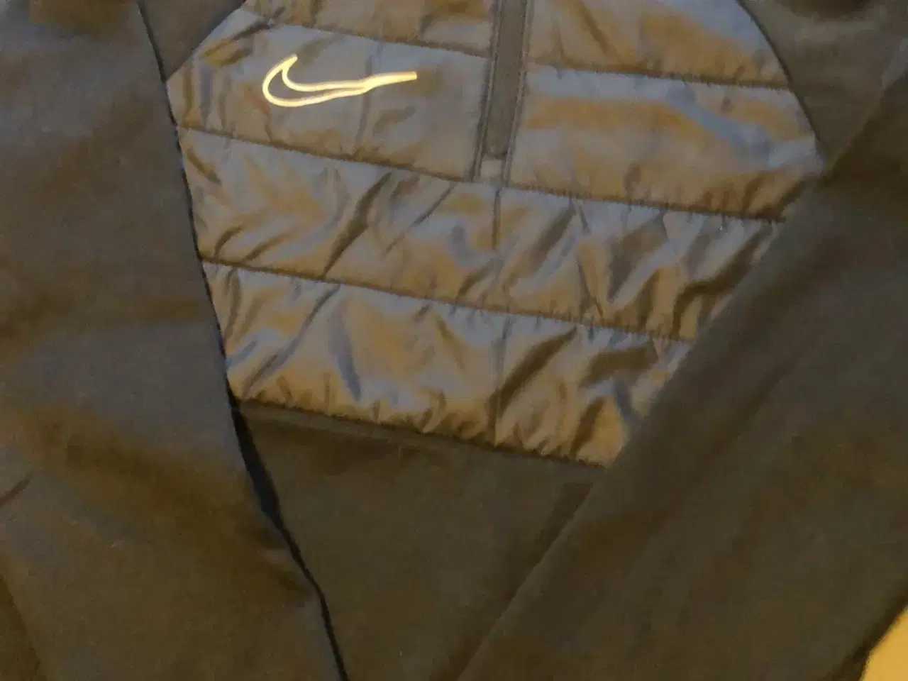 Billede 1 - Nike jakke sælges 