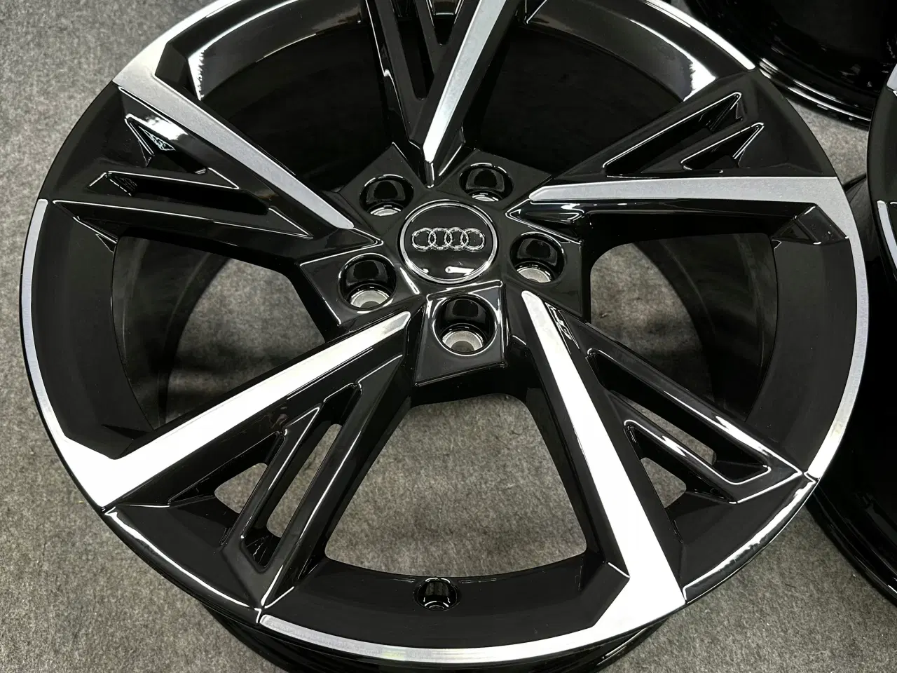 Billede 8 - AUDI A3 8Y 8Y0 18 S-LINE S3 8J x 18" 5x112 ET 46