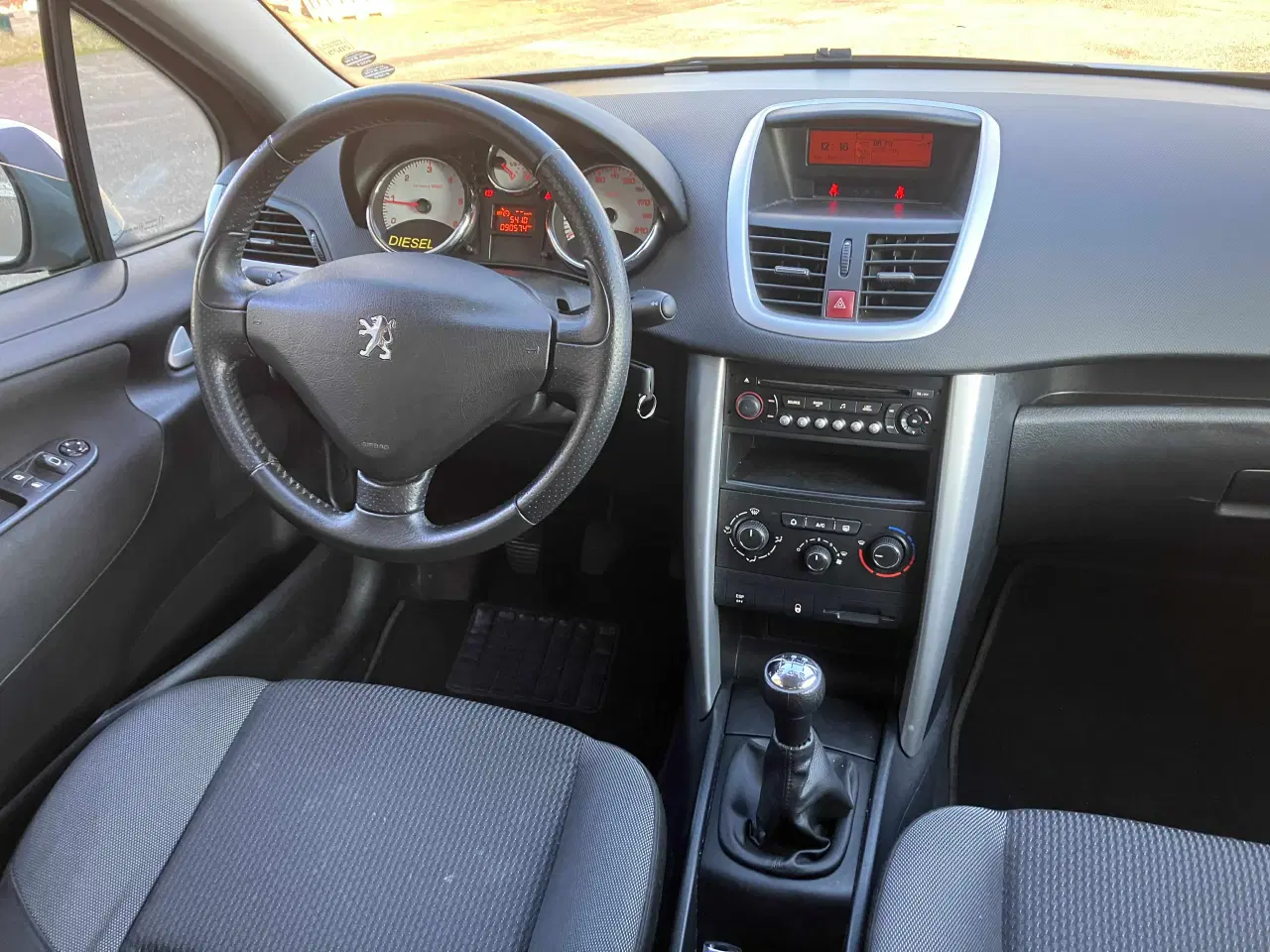 Billede 7 - PEUGEOT 207 VAREBIL 1,6 HDI - LAVT KM-TAL