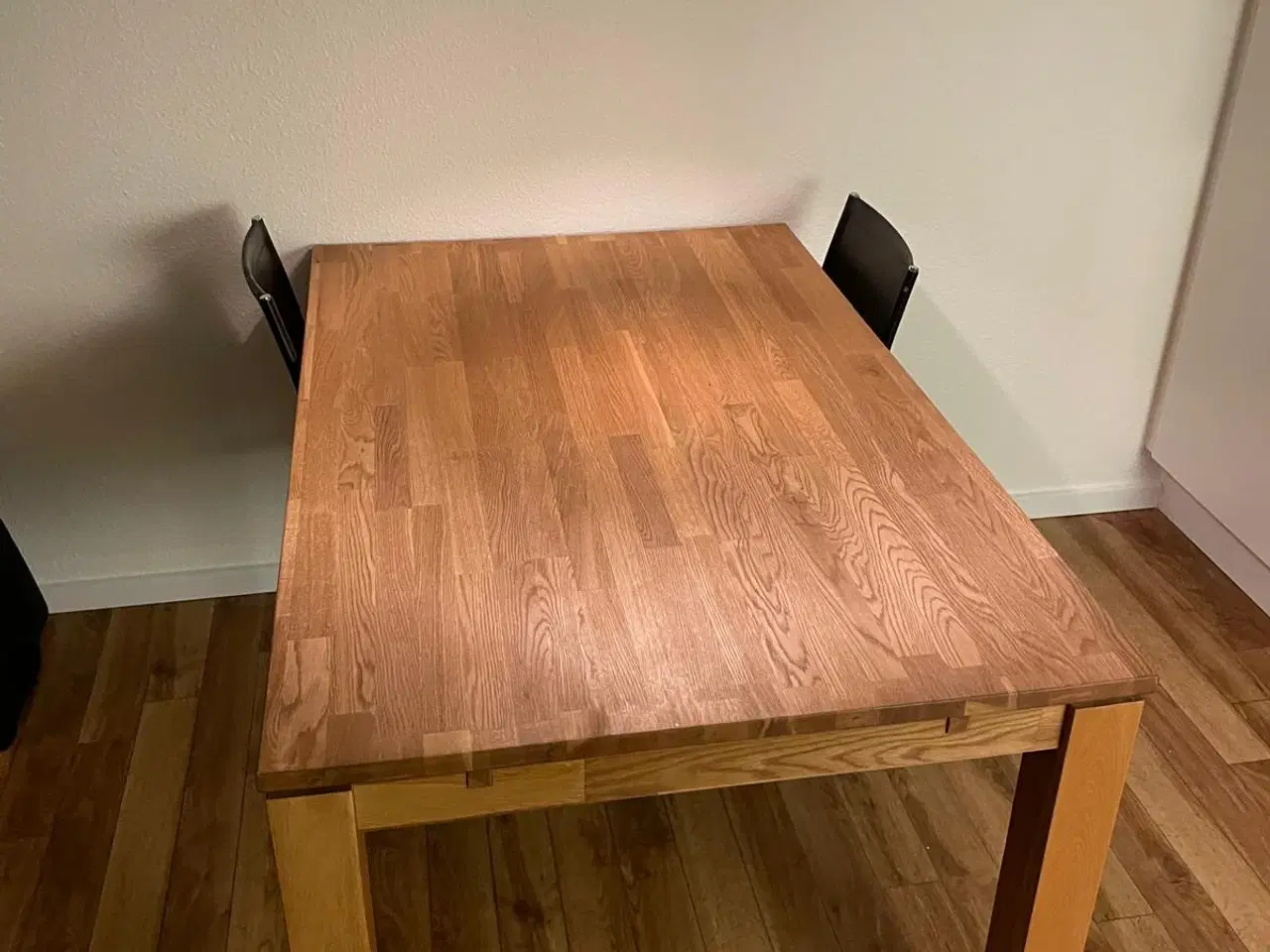 Billede 1 - ROYAL OAK Massivt træ bord