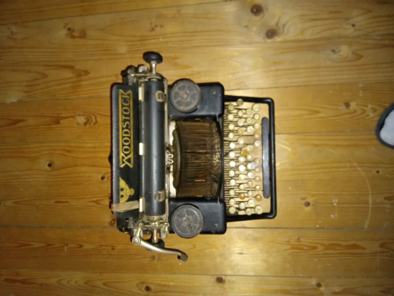 Billede 1 - Ældre skrivemaskine 