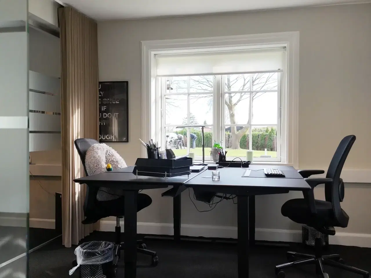 Billede 3 - Eksklusivt møbleret kontor i nyistandsatte. historiske lokaler