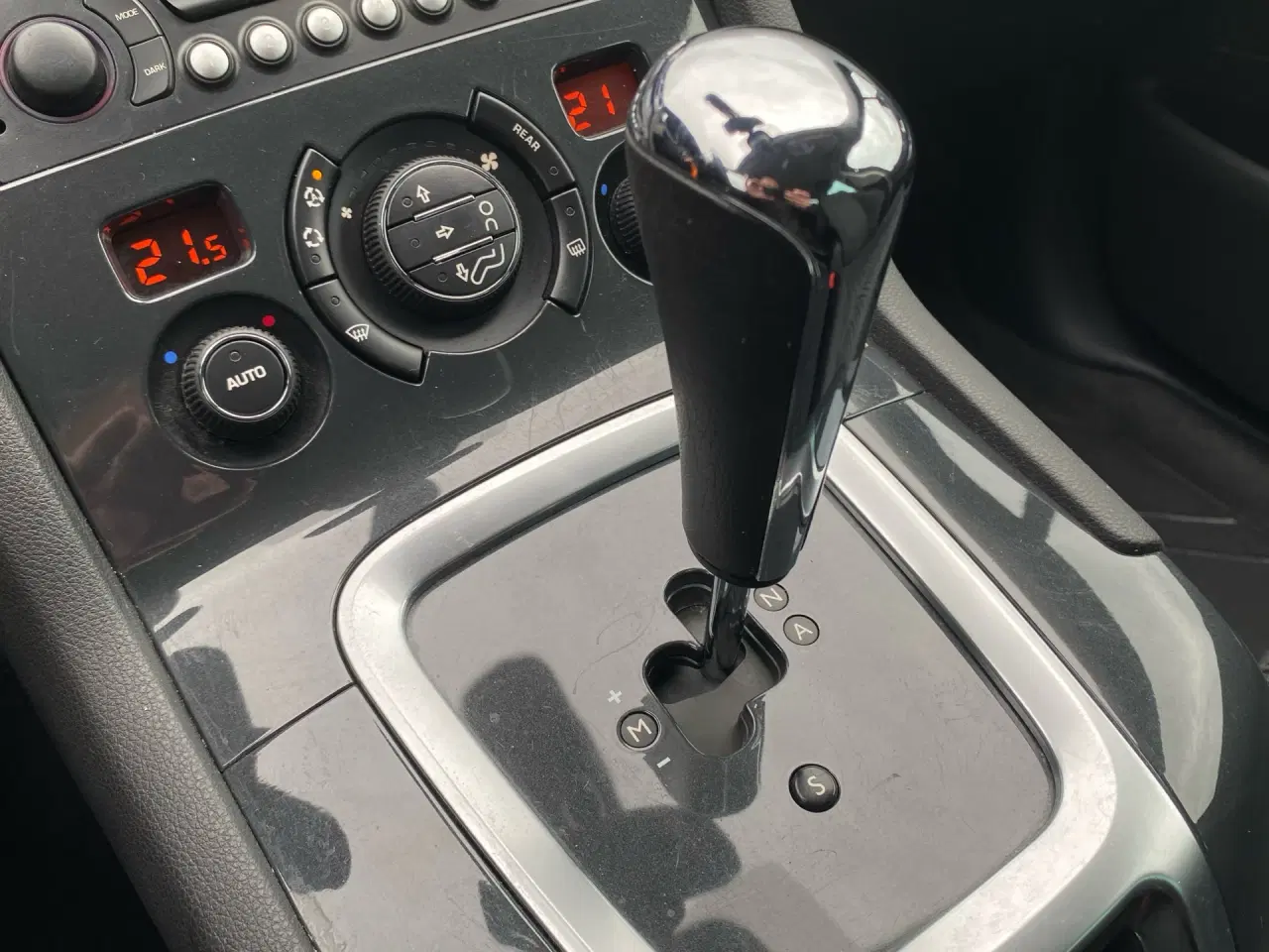 Billede 11 - Peugeot 5008 1,6 e-HDi Style ESG 114HK Van 6g Aut.