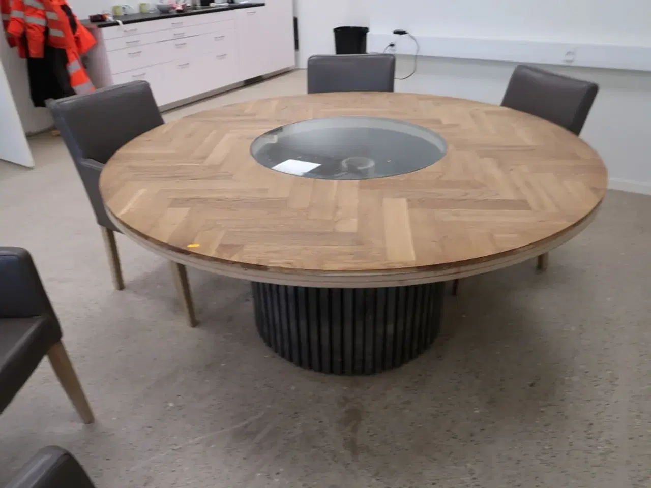 Billede 1 - Spisebord