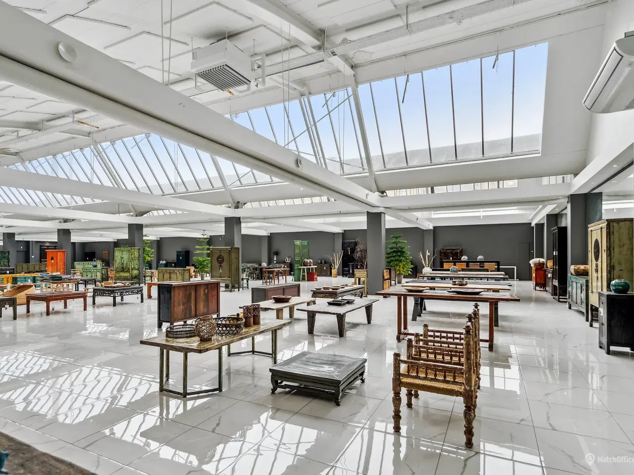 Billede 15 - Renoveret lejemål i en fabriksbygning med tilhørende stor parkeringsplads