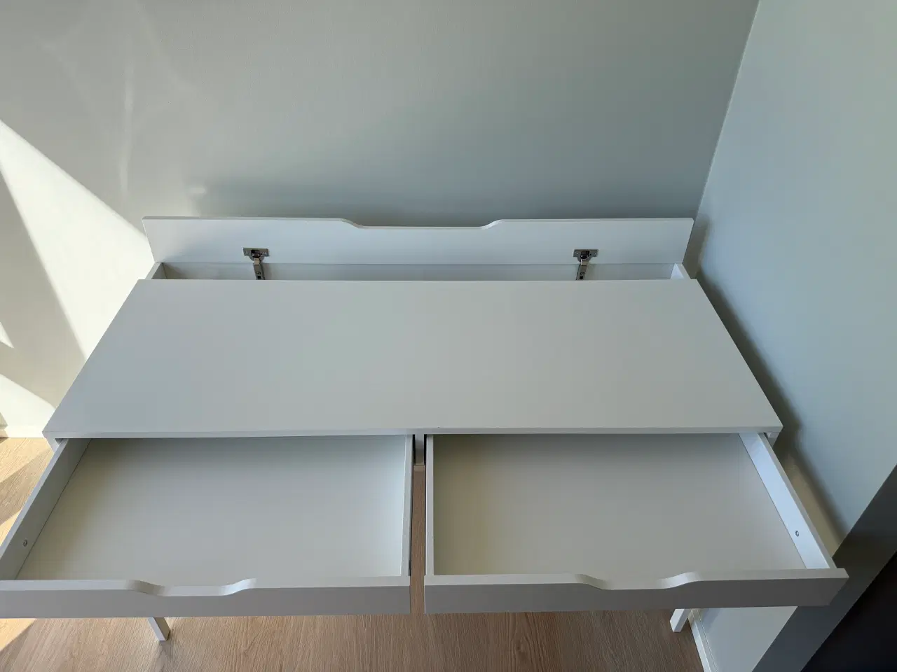 Billede 2 - Ikea Skrivebord Alex 132x60