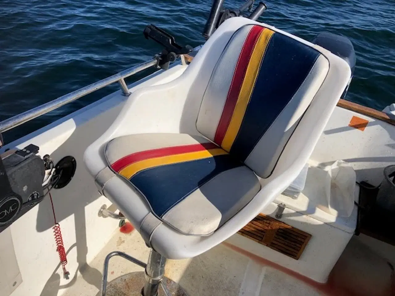 Billede 9 - Ryds 535 BF med meget udstyr til en god fisketur.