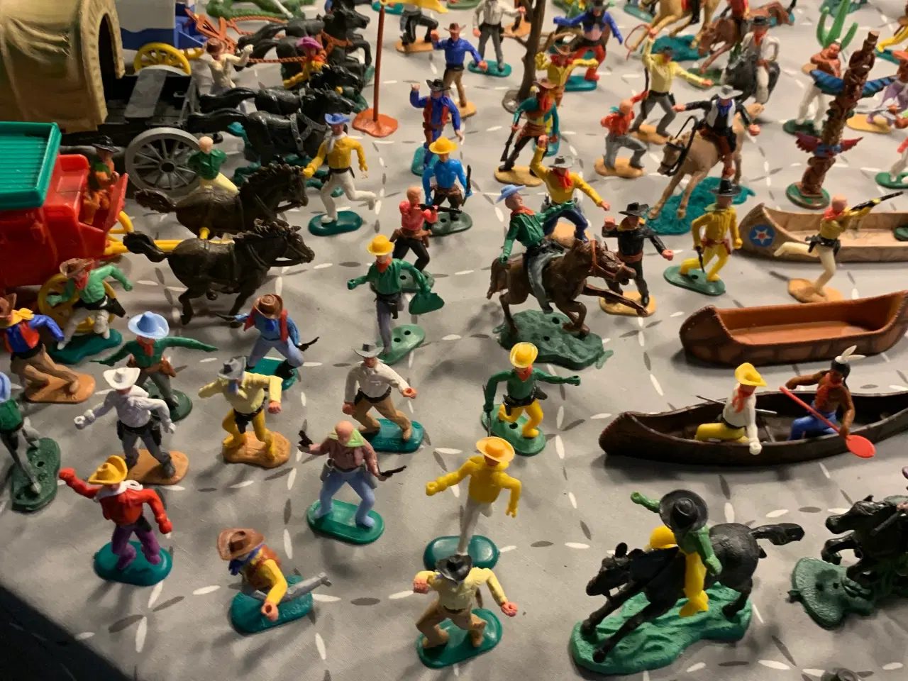 Billede 9 - Indianer, cowboys og huse