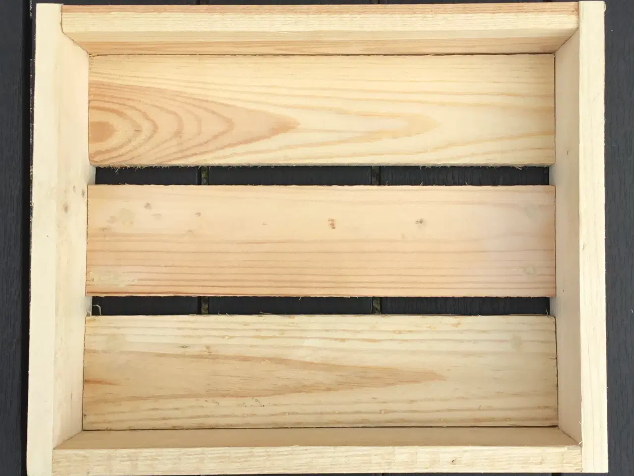 Billede 2 - Træ kasse / bakke 80 kr.  32,8 x 27