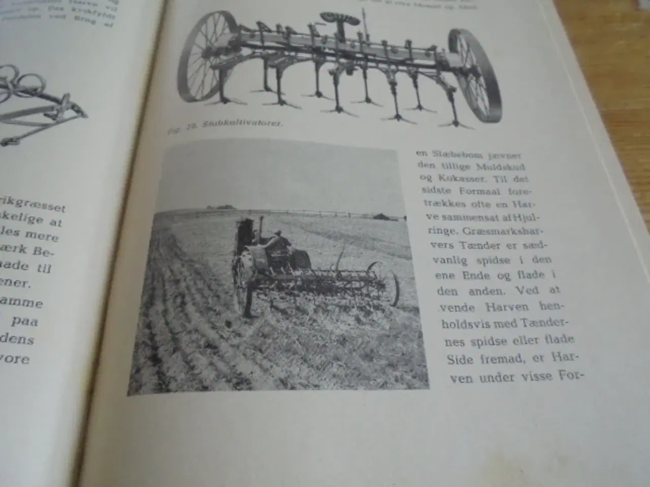 Billede 3 - Landbrugets redskaber og maskiner – fra 1945  