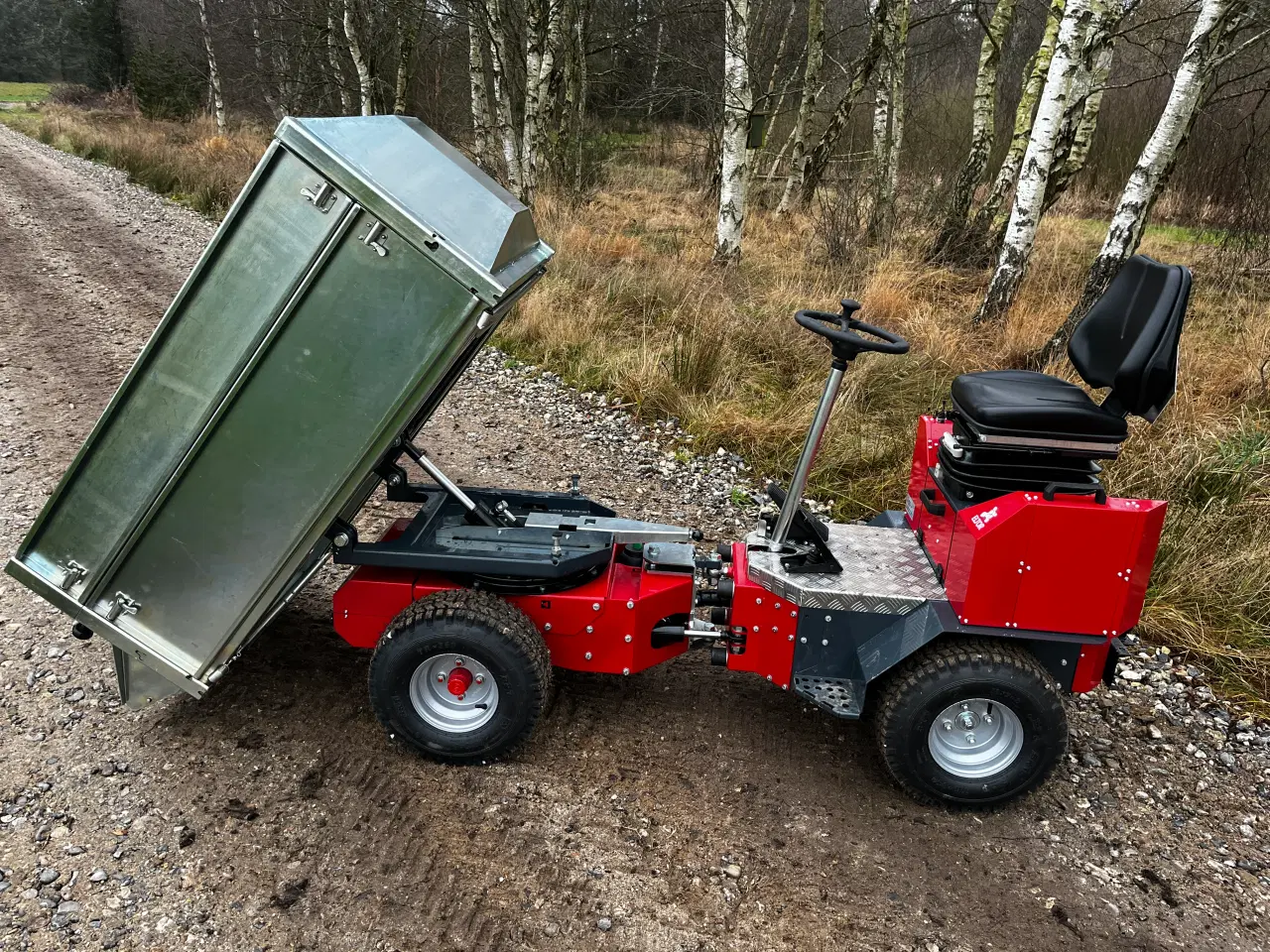 Billede 2 - Eltor Sharp ELEKTRISK KUN 24 TIMER ÅRG 2023