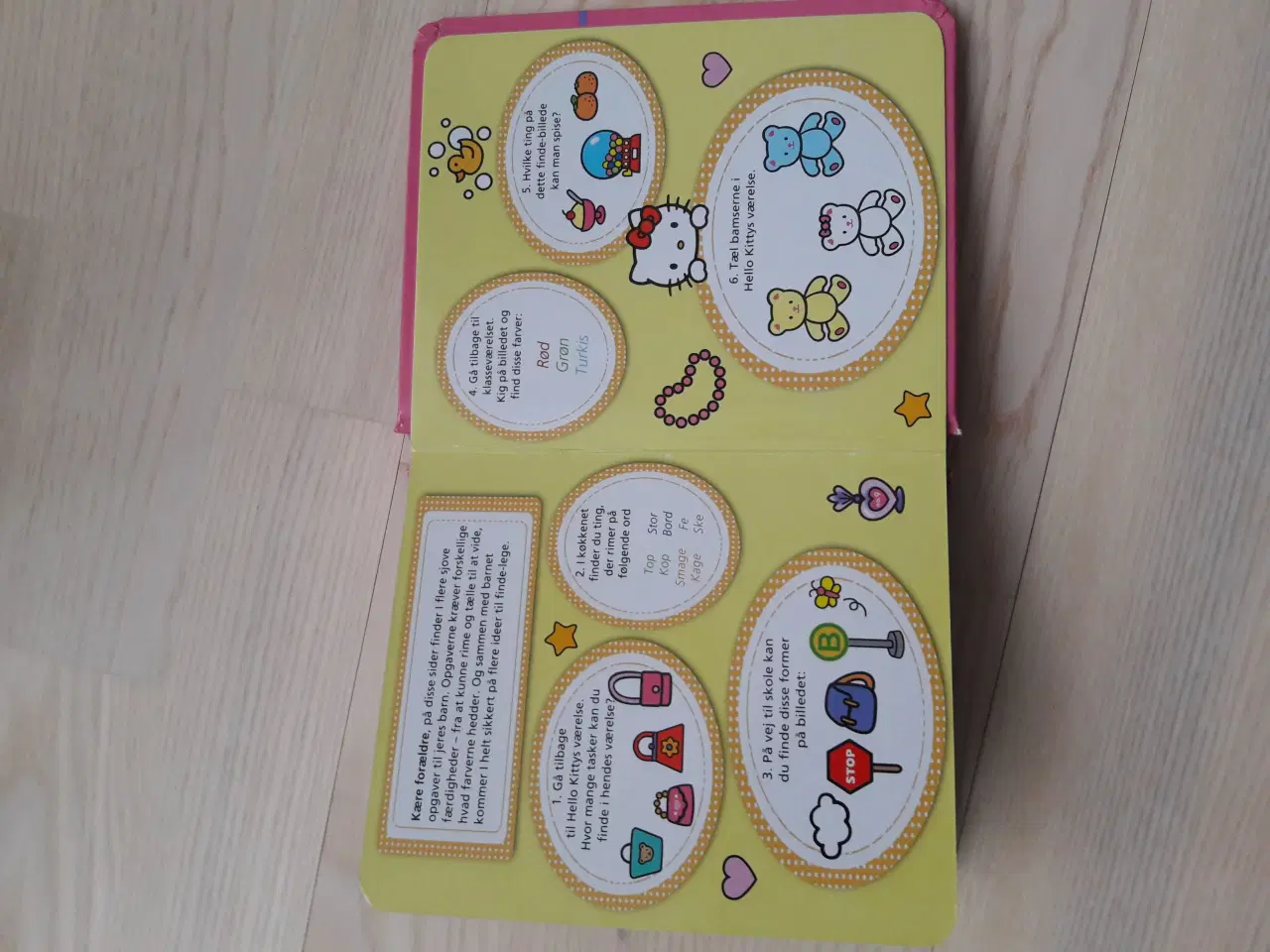 Billede 3 - Hello Kitty opgave bog