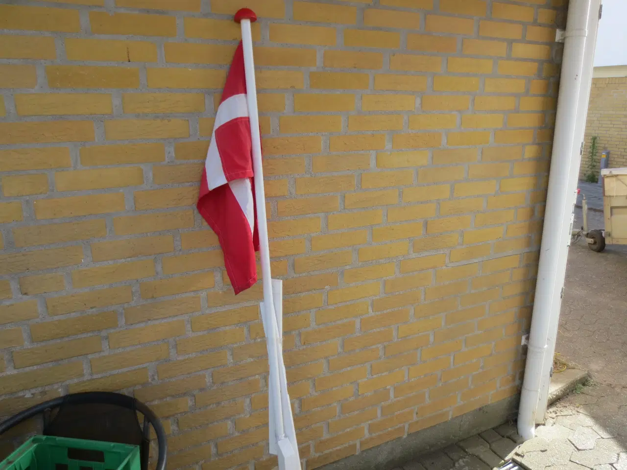Billede 3 - 1 stkk Cpl Ny Mini flagstang med Dannebrog flag 