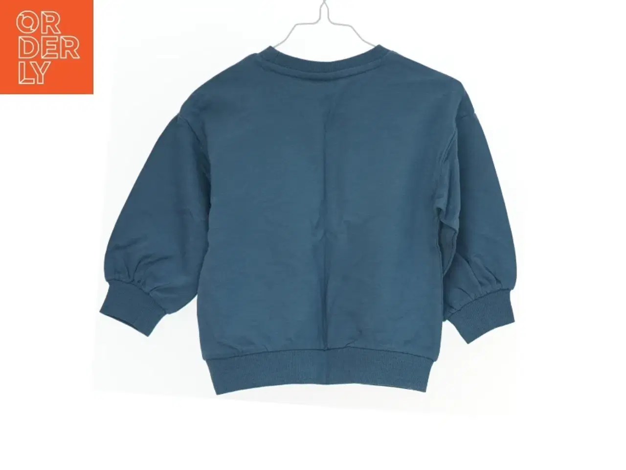 Billede 2 - Blå sweatshirt fra Basic needs (str. 92)