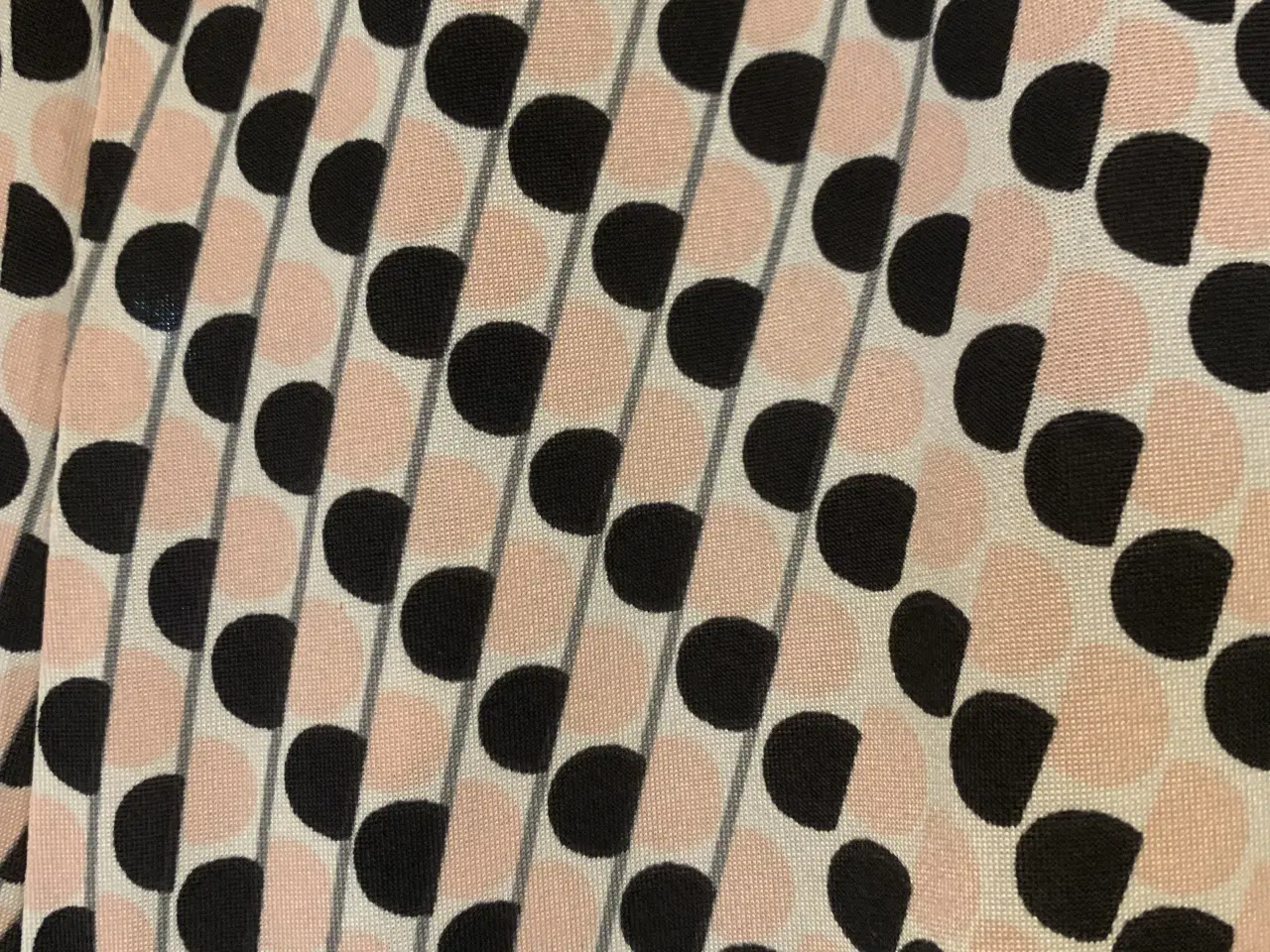 Billede 2 - Prikket kjole