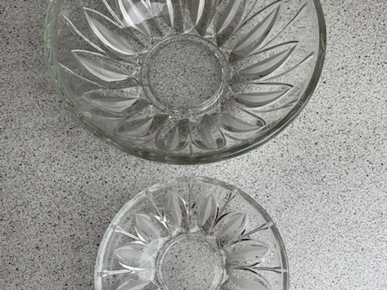 Billede 1 - 2 stk. glas skåle - retro