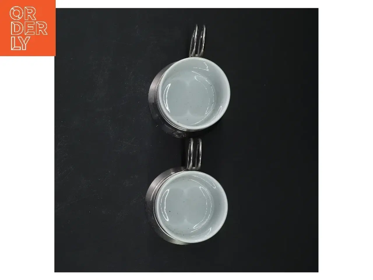 Billede 3 - Sæt af porcelænskrus fra Menumed metalhåndtag (str. 6 cm)