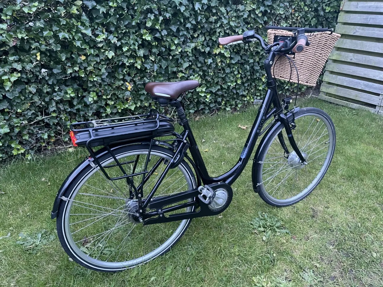 Billede 2 -  meget flot sco dame elcykel 28"  7 gear.