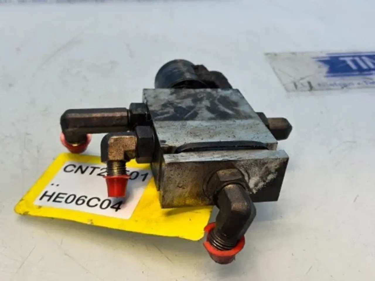 Billede 4 - Bobcat  TL38.70X  Hydraulikventil 7345240