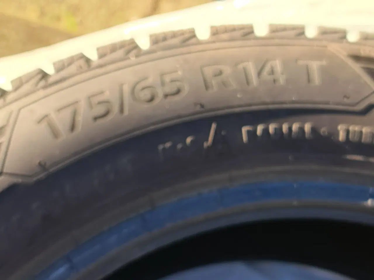 Billede 1 - Barum Polaris 5 175/65-14 Vinterdæk