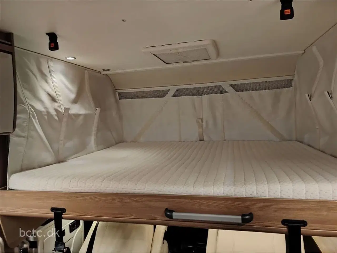 Billede 21 - 2018 - Bürstner Lyseo I 734