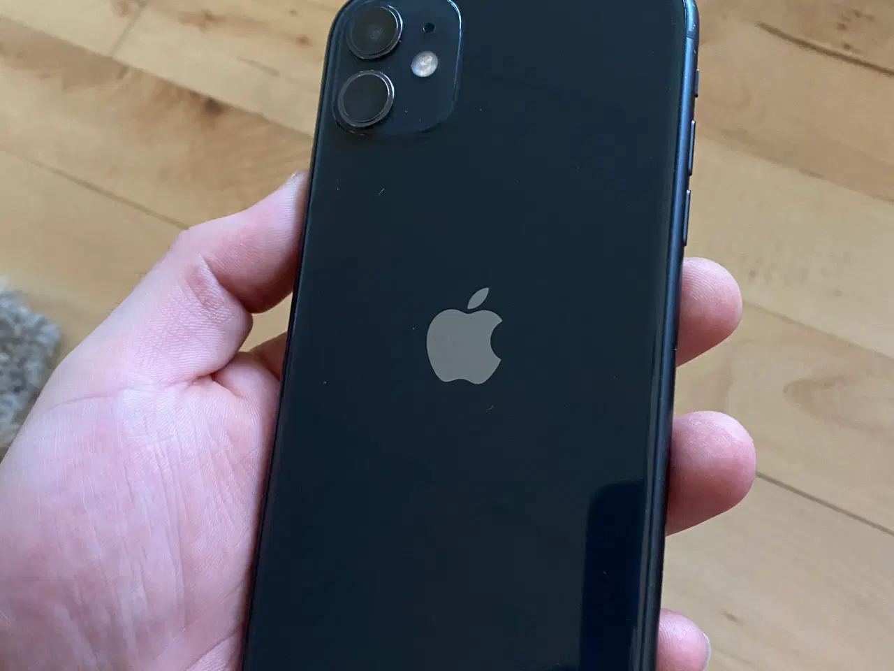 Billede 2 - iPhone 11 68GB Sort