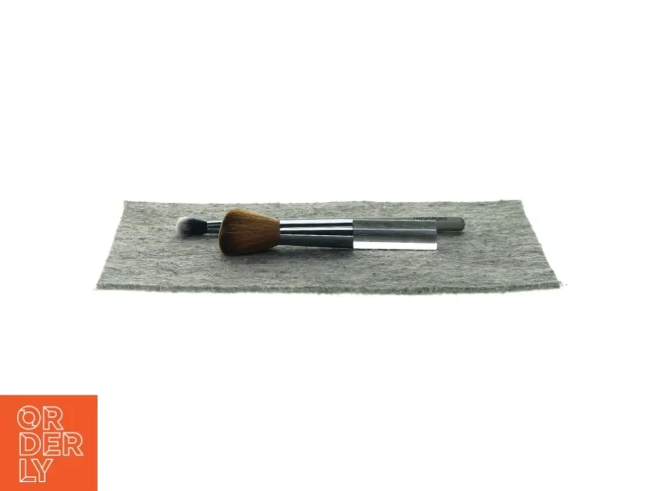 Billede 2 - Makeup børster 2 stk. (str. 12 og 17cm)
