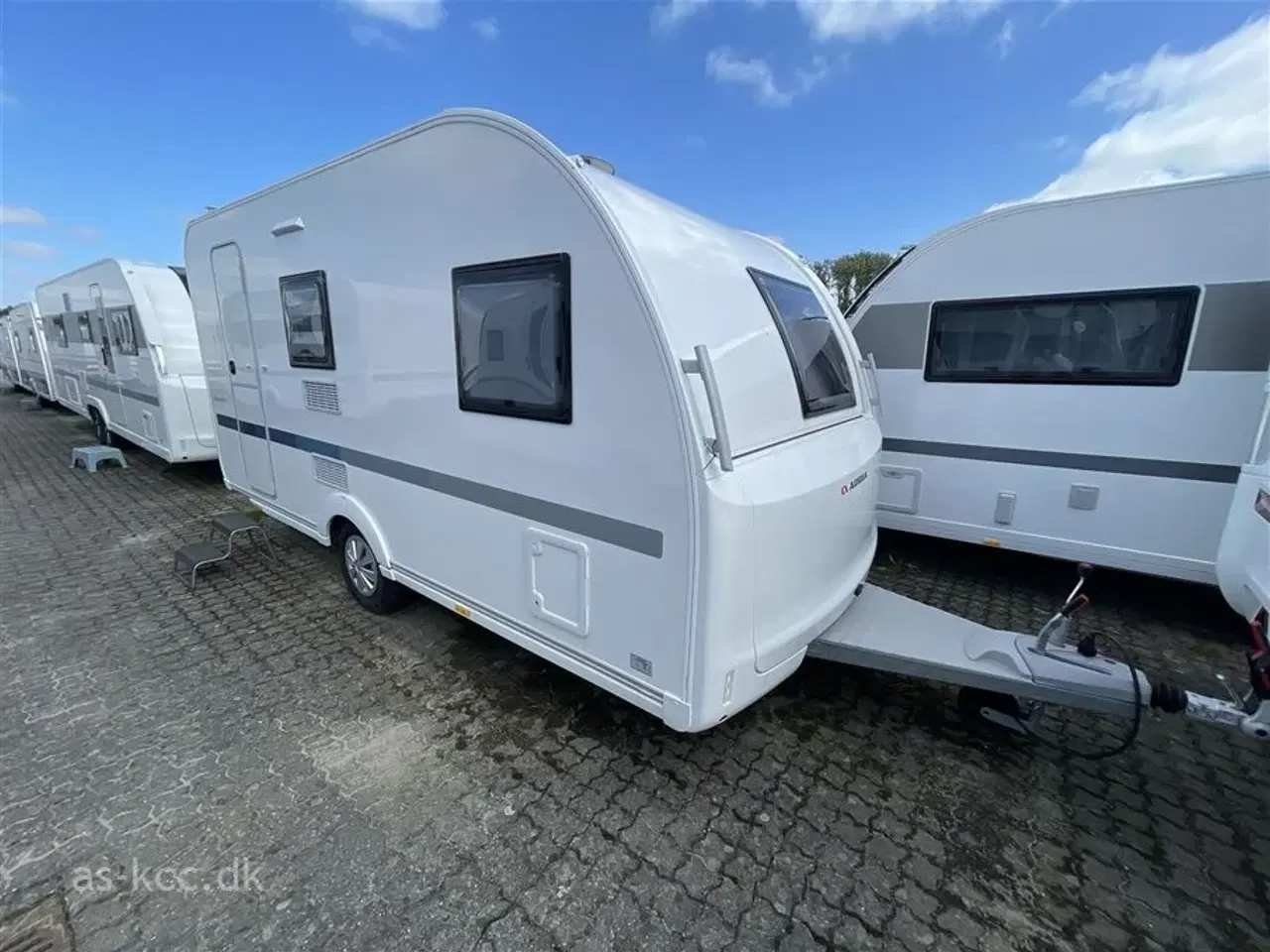 Billede 1 - 2025 - Adria Altea 432 PX   Adria Altea 432 PX årg. 2025 4 sovepladser, 4 siddepladser. Myggenetsdør kr. 1.636,- og Alu fælge 14&amp;amp;amp;amp;amp;amp;amp;amp;amp;quot; kr. 3.418,-er lagt i prisen