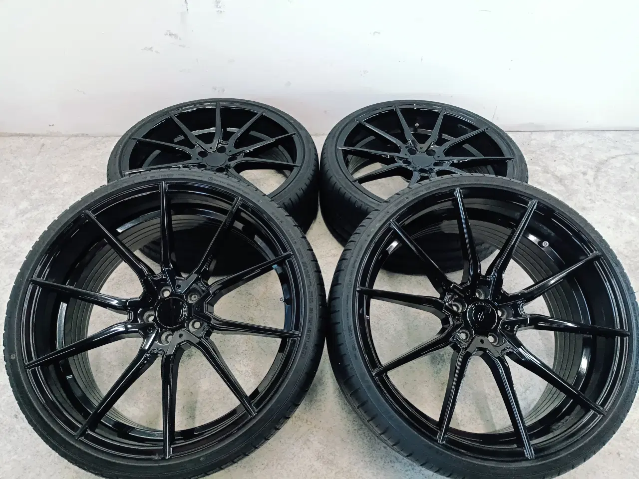 Billede 3 - 5x112 22" ET40 nav 73ø MARS wheels sommersæt