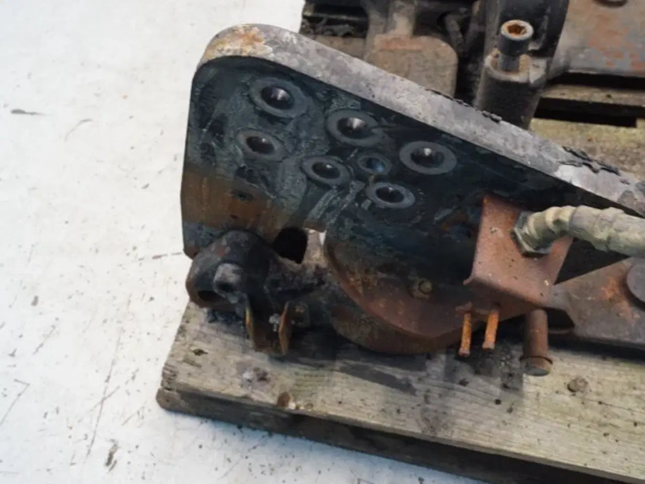 Billede 10 - Valtra T213 Forbro / Affjedring 